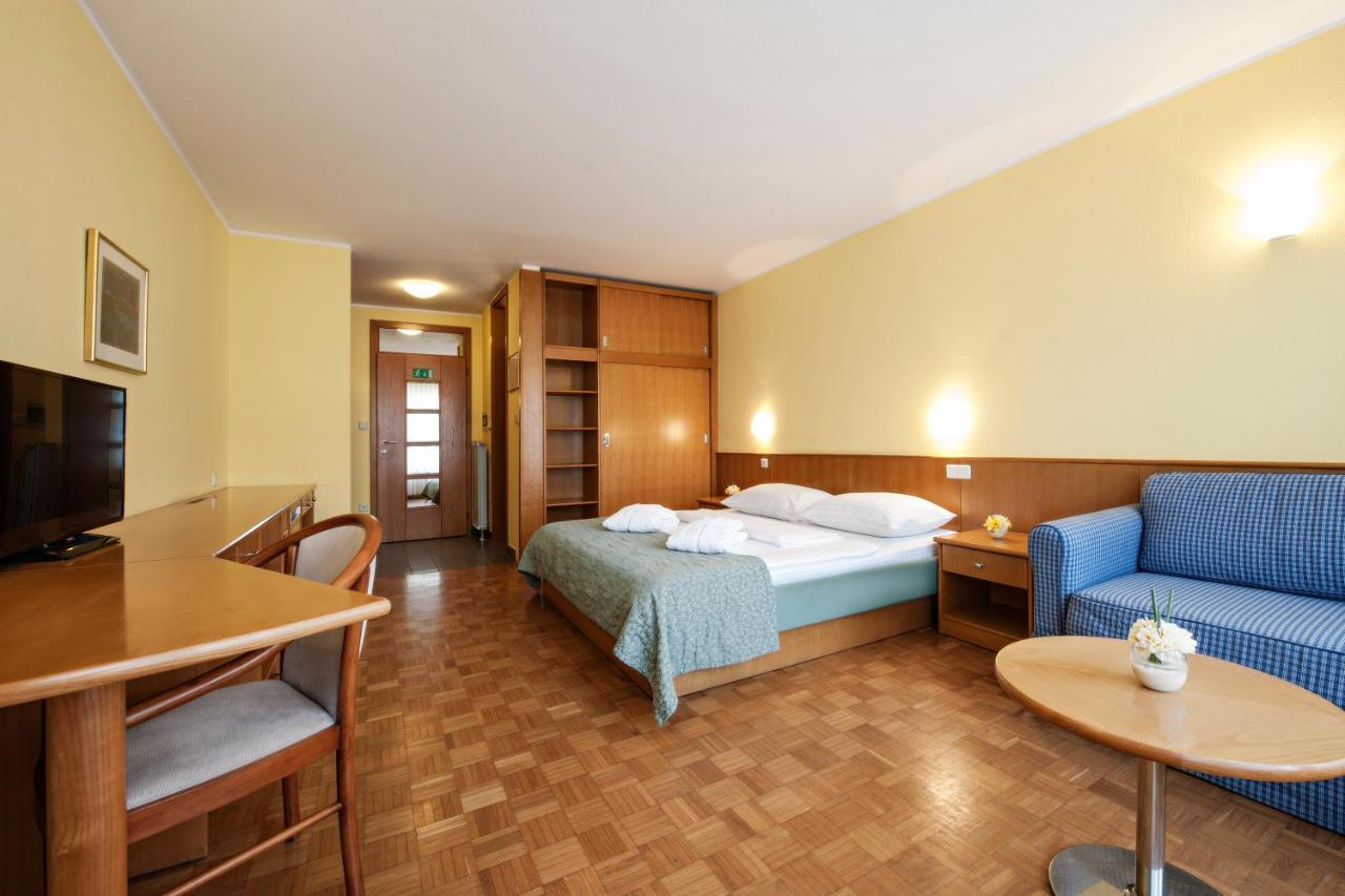 Terme Banovci - Hotelsko Naselje Zeleni Gaj Extérieur photo